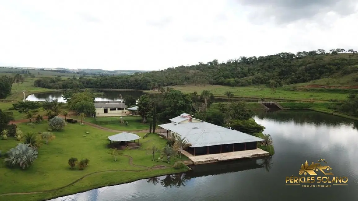 Foto 2 de Fazenda / Haras com 3 quartos à venda, 1970m2 em Sao Miguel Do Passa Quatro - GO