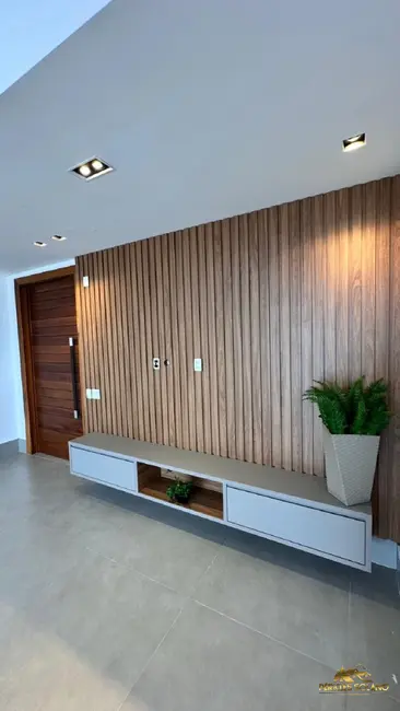 Casa de Condomínio com 4 quartos à venda, 250m2 em Senador Canedo - GO - imagem 3 Foto 3 de Casa de Condomínio com 4 quartos à venda, 250m2 em Senador Canedo - GO