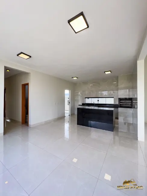 Casa de Condomínio com 3 quartos à venda, 150m2 em Senador Canedo - GO - imagem 8 Foto 8 de Casa de Condomínio com 3 quartos à venda, 150m2 em Senador Canedo - GO