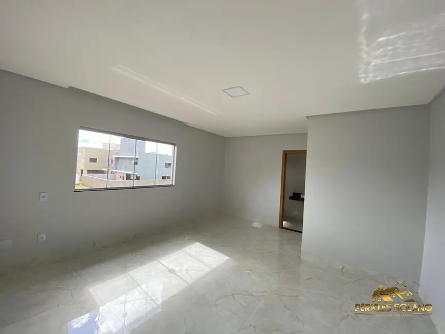 Foto 2 de Casa de Condomínio com 5 quartos à venda, 300m2 em Santo Antonio De Goias - GO
