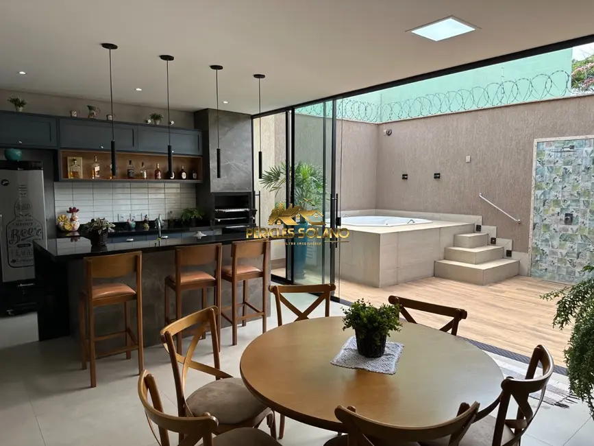 Foto 6 de Casa com 3 quartos à venda, 360m2 em Residencial Eldorado, Goiania - GO