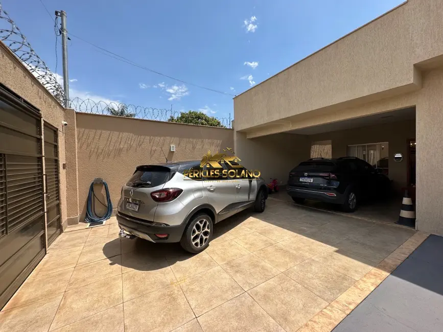 Foto 1 de Casa com 3 quartos à venda, 360m2 em Residencial Eldorado, Goiania - GO
