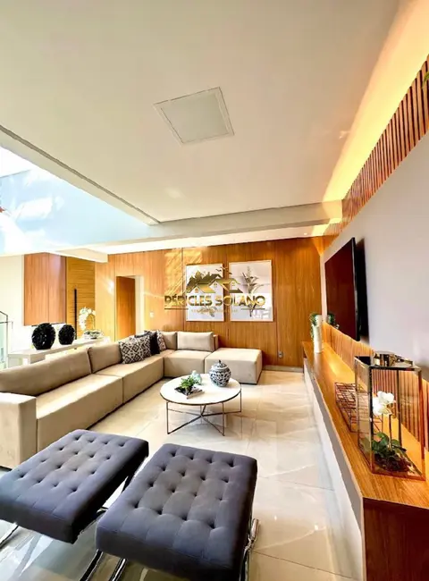 Casa de Condomínio com 4 quartos à venda, 360m2 em Jardins Nápoles, Senador Canedo - GO - imagem 3 Foto 3 de Casa de Condomínio com 4 quartos à venda, 360m2 em Jardins Nápoles, Senador Canedo - GO