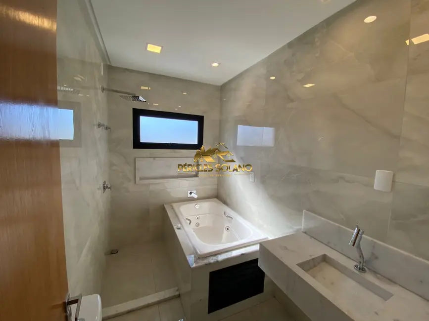 Casa de Condomínio com 3 quartos à venda, 150m2 em Senador Canedo - GO - imagem 6 Foto 6 de Casa de Condomínio com 3 quartos à venda, 150m2 em Senador Canedo - GO