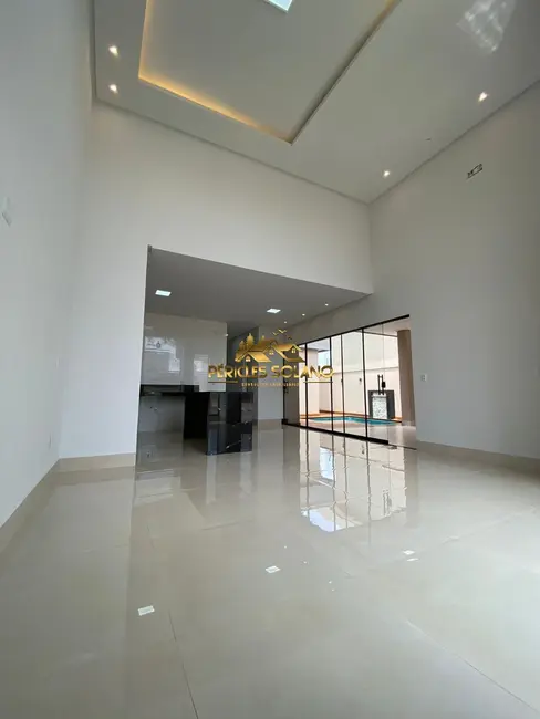 Casa de Condomínio com 3 quartos à venda, 158m2 em Senador Canedo - GO - imagem 6 Foto 6 de Casa de Condomínio com 3 quartos à venda, 158m2 em Senador Canedo - GO