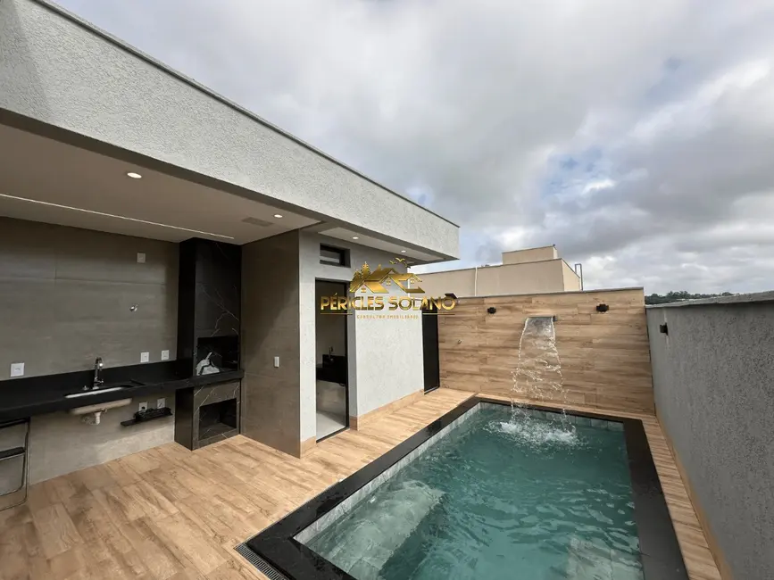 Foto 1 de Casa de Condomínio com 3 quartos à venda, 161m2 em Senador Canedo - GO