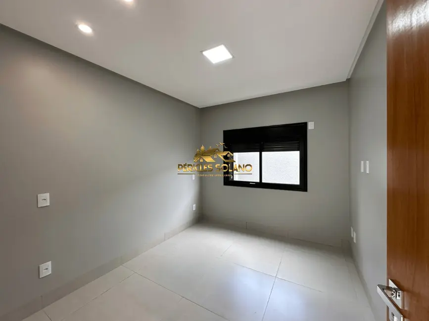 Casa de Condomínio com 3 quartos à venda, 161m2 em Senador Canedo - GO - imagem 5 Foto 5 de Casa de Condomínio com 3 quartos à venda, 161m2 em Senador Canedo - GO