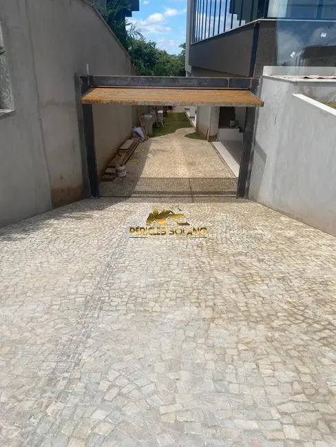 Foto 3 de Casa de Condomínio com 5 quartos à venda, 560m2 em Condomínio do Lago, Goiania - GO