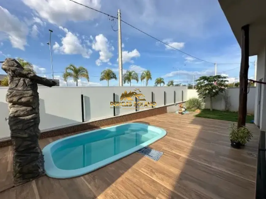 Foto 1 de Casa de Condomínio com 3 quartos à venda, 200m2 em Senador Canedo - GO