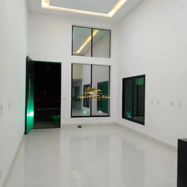 Casa de Condomínio com 3 quartos à venda, 209m2 em Setor Morada do Lago, Trindade - GO - imagem 3 Foto 3 de Casa de Condomínio com 3 quartos à venda, 209m2 em Setor Morada do Lago, Trindade - GO