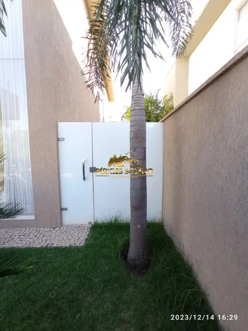 Casa de Condomínio com 5 quartos para alugar, 336m2 em Jardins Valência, Goiania - GO - imagem 3 Foto 3 de Casa de Condomínio com 5 quartos para alugar, 336m2 em Jardins Valência, Goiania - GO