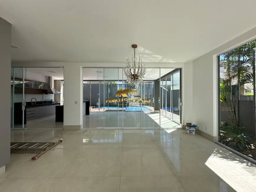 Casa de Condomínio com 4 quartos à venda, 487m2 em Condomínio do Lago, Goiania - GO - imagem 3 Foto 3 de Casa de Condomínio com 4 quartos à venda, 487m2 em Condomínio do Lago, Goiania - GO