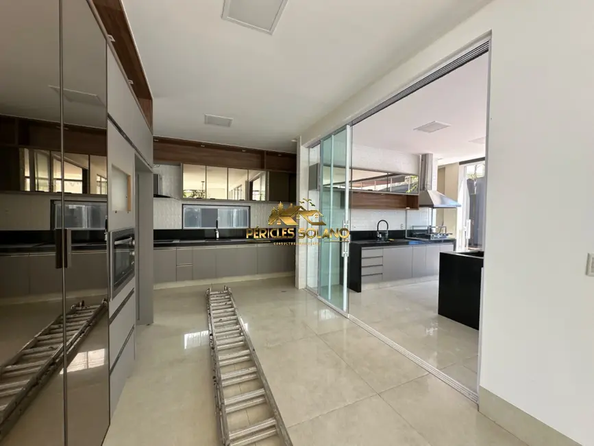 Casa de Condomínio com 4 quartos à venda, 487m2 em Condomínio do Lago, Goiania - GO - imagem 4 Foto 4 de Casa de Condomínio com 4 quartos à venda, 487m2 em Condomínio do Lago, Goiania - GO