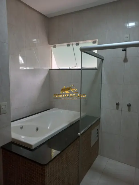 Casa de Condomínio com 3 quartos à venda, 216m2 em Jardins Lisboa, Goiania - GO - imagem 9 Foto 9 de Casa de Condomínio com 3 quartos à venda, 216m2 em Jardins Lisboa, Goiania - GO