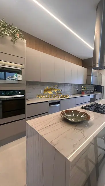 Foto 8 de Casa de Condomínio com 4 quartos à venda, 300m2 em Goiania - GO