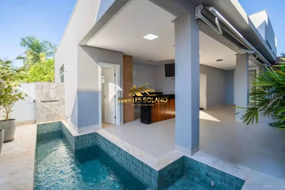 Casa de Condomínio com 3 quartos à venda, 250m2 em Jardins Verona, Goiania - GO - imagem 3 Foto 3 de Casa de Condomínio com 3 quartos à venda, 250m2 em Jardins Verona, Goiania - GO