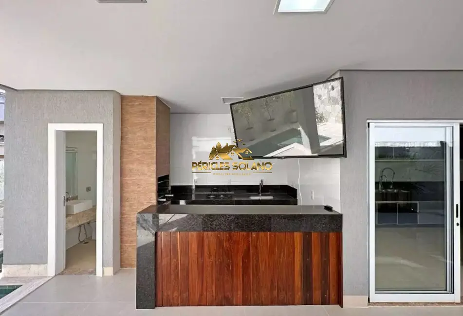 Casa de Condomínio com 3 quartos à venda, 250m2 em Jardins Verona, Goiania - GO - imagem 5 Foto 5 de Casa de Condomínio com 3 quartos à venda, 250m2 em Jardins Verona, Goiania - GO