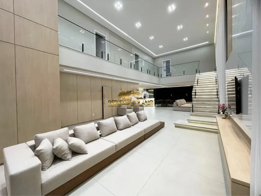 Foto 2 de Casa de Condomínio com 5 quartos à venda, 383m2 em Condomínio do Lago, Goiania - GO