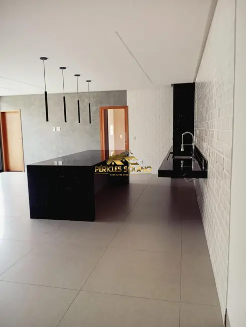 Foto 3 de Casa de Condomínio com 4 quartos à venda, 350m2 em Residencial Goiânia Golfe Clube, Goiania - GO