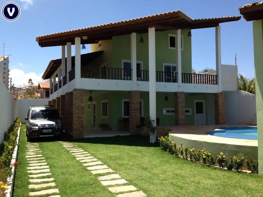 Foto 1 de Casa com 10 quartos à venda, 300m2 em Aquiraz - CE