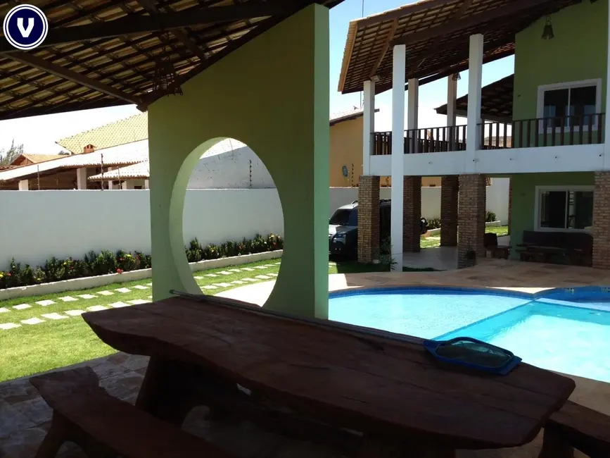 Foto 2 de Casa com 10 quartos à venda, 300m2 em Aquiraz - CE