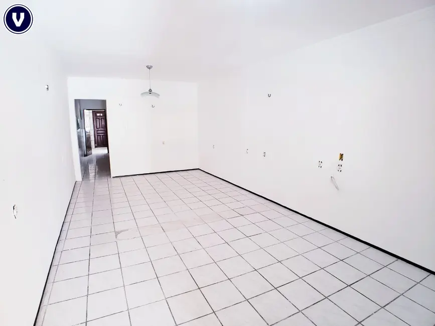 Casa com 3 quartos à venda, 158m2 em Parangaba, Fortaleza - CE - imagem 9 Foto 9 de Casa com 3 quartos à venda, 158m2 em Parangaba, Fortaleza - CE