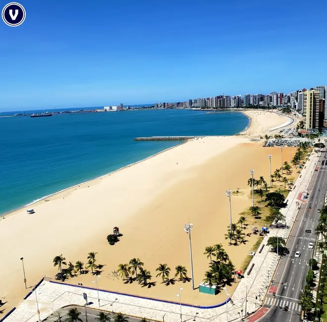 Foto 1 de Apartamento com 2 quartos para alugar, 70m2 em Meireles, Fortaleza - CE