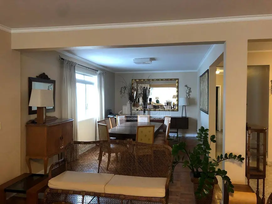 Apartamento com 4 quartos à venda e para alugar, 220m2 em Higienópolis, São Paulo - SP - imagem 3 Foto 3 de Apartamento com 4 quartos à venda e para alugar, 220m2 em Higienópolis, São Paulo - SP