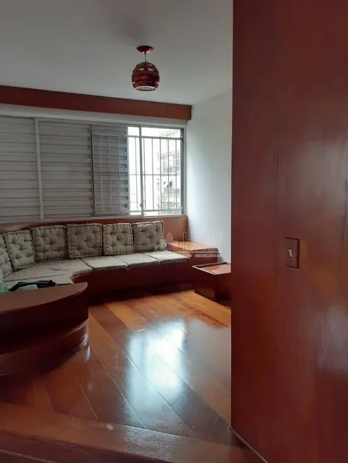 Foto 4 de Apartamento com 3 quartos para alugar, 150m2 em Higienópolis, São Paulo - SP