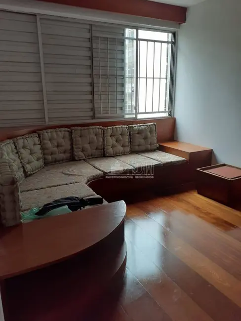 Foto 5 de Apartamento com 3 quartos para alugar, 150m2 em Higienópolis, São Paulo - SP