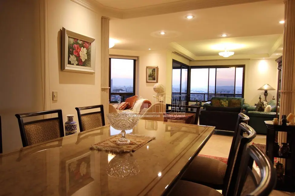 Apartamento com 4 quartos à venda, 240m2 em Sumaré, São Paulo - SP - imagem 8 Foto 8 de Apartamento com 4 quartos à venda, 240m2 em Sumaré, São Paulo - SP