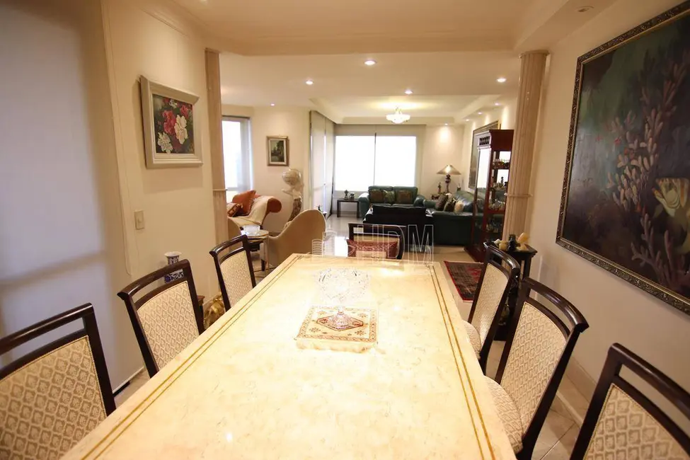 Apartamento com 4 quartos à venda, 240m2 em Sumaré, São Paulo - SP - imagem 9 Foto 9 de Apartamento com 4 quartos à venda, 240m2 em Sumaré, São Paulo - SP