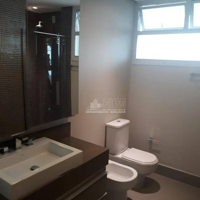 Apartamento com 3 quartos à venda, 220m2 em Higienópolis, São Paulo - SP - imagem 2 Foto 2 de Apartamento com 3 quartos à venda, 220m2 em Higienópolis, São Paulo - SP