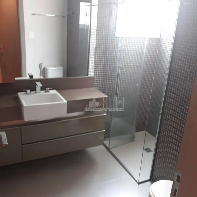 Apartamento com 3 quartos à venda, 220m2 em Higienópolis, São Paulo - SP - imagem 3 Foto 3 de Apartamento com 3 quartos à venda, 220m2 em Higienópolis, São Paulo - SP