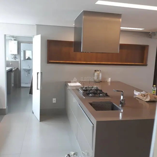 Apartamento com 3 quartos à venda, 220m2 em Higienópolis, São Paulo - SP - imagem 5 Foto 5 de Apartamento com 3 quartos à venda, 220m2 em Higienópolis, São Paulo - SP
