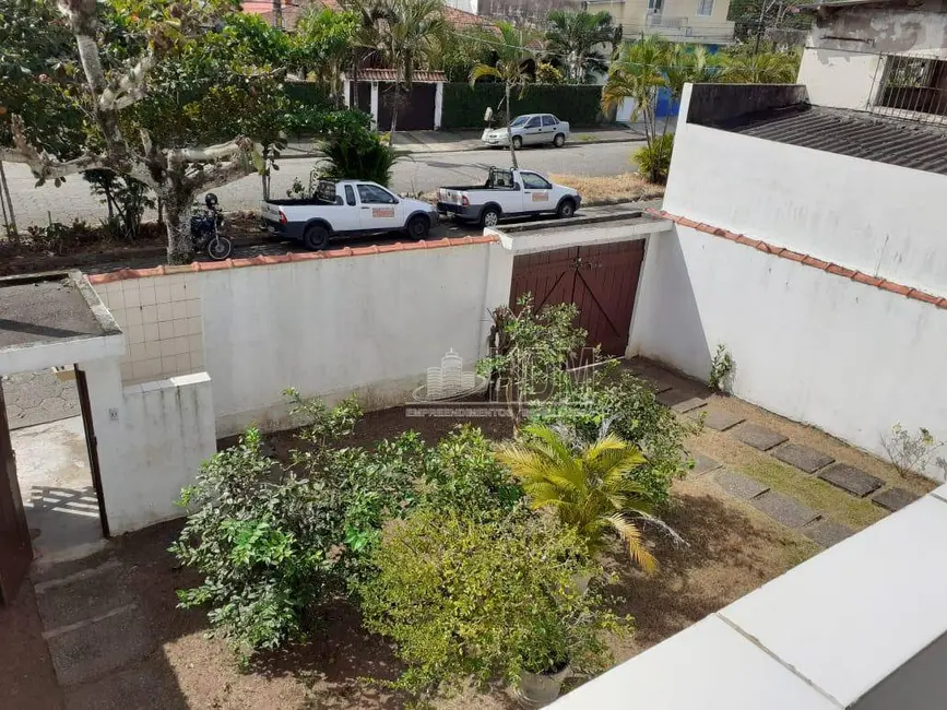 Foto 5 de Sobrado com 4 quartos à venda, 262m2 em Peruibe - SP
