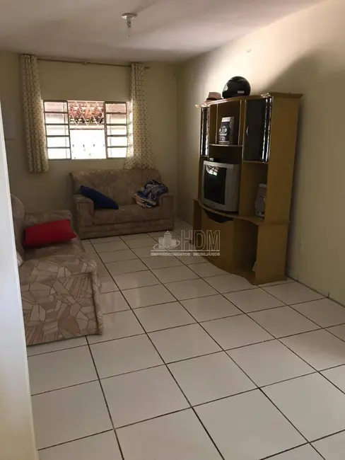 Foto 3 de Casa com 3 quartos à venda, 300m2 em Bofete - SP