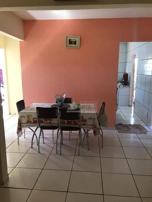 Foto 2 de Casa com 3 quartos à venda, 300m2 em Bofete - SP