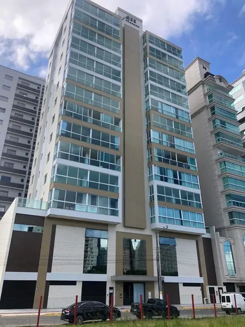Foto 1 de Apartamento com 4 quartos à venda, 193m2 em Itapema - SC