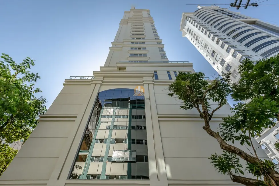 Foto 1 de Apartamento com 3 quartos à venda, 173m2 em Centro, Balneario Camboriu - SC