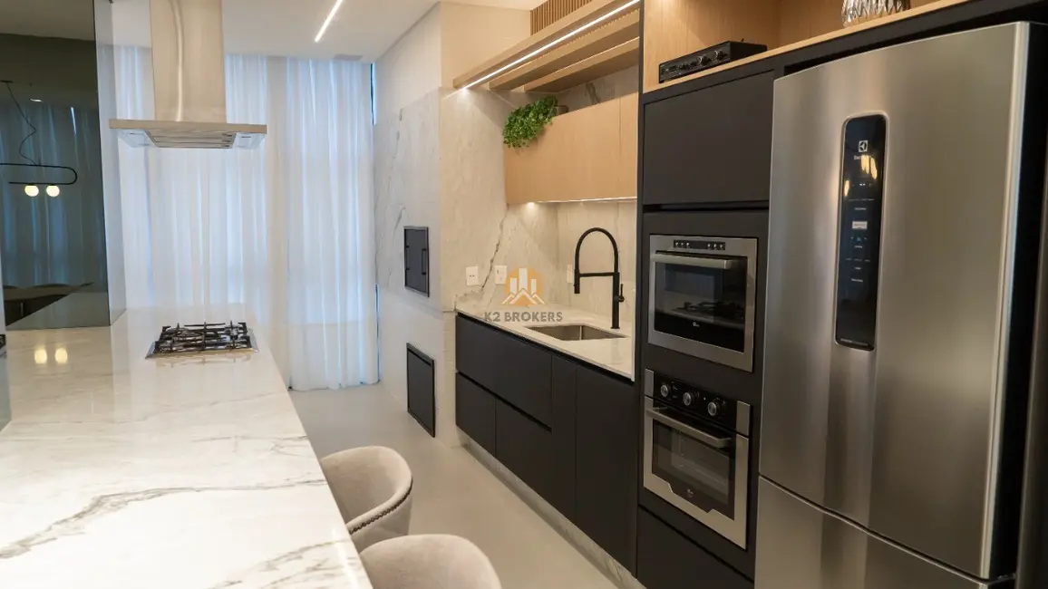 Foto 8 de Apartamento com 2 quartos à venda, 69m2 em Itapema - SC