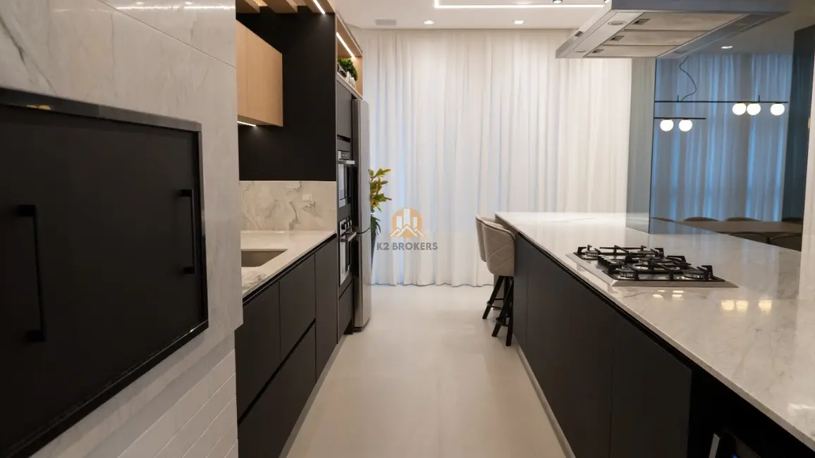 Foto 9 de Apartamento com 2 quartos à venda, 69m2 em Itapema - SC