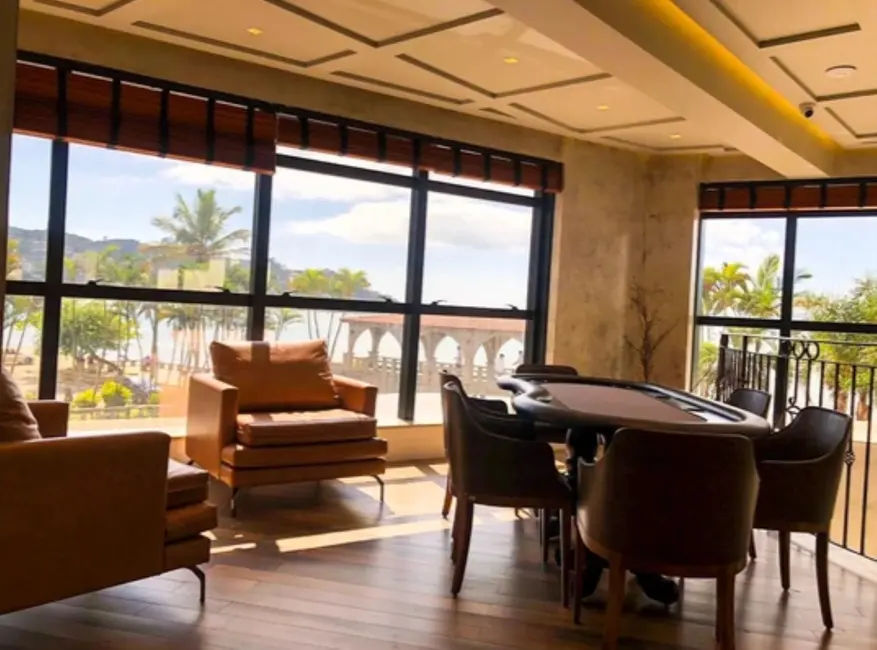 Apartamento com 4 quartos à venda, 295m2 em Meia Praia, Itapema - SC - imagem 9 Foto 9 de Apartamento com 4 quartos à venda, 295m2 em Meia Praia, Itapema - SC