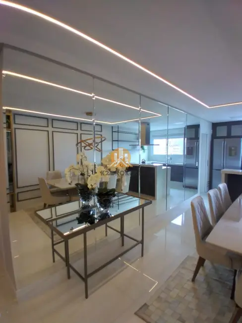 Apartamento com 3 quartos à venda, 139m2 em Centro, Balneario Camboriu - SC - imagem 7 Foto 7 de Apartamento com 3 quartos à venda, 139m2 em Centro, Balneario Camboriu - SC