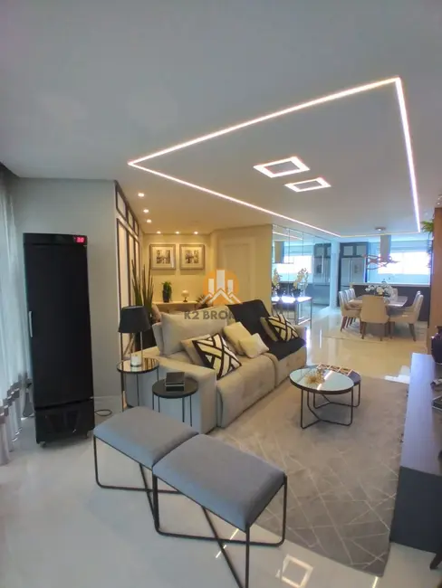 Apartamento com 3 quartos à venda, 139m2 em Centro, Balneario Camboriu - SC - imagem 6 Foto 6 de Apartamento com 3 quartos à venda, 139m2 em Centro, Balneario Camboriu - SC
