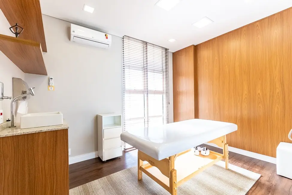 Foto 5 de Apartamento com 4 quartos à venda, 166m2 em Curitiba - PR