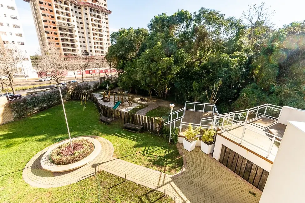 Foto 9 de Apartamento com 4 quartos à venda, 131m2 em Curitiba - PR