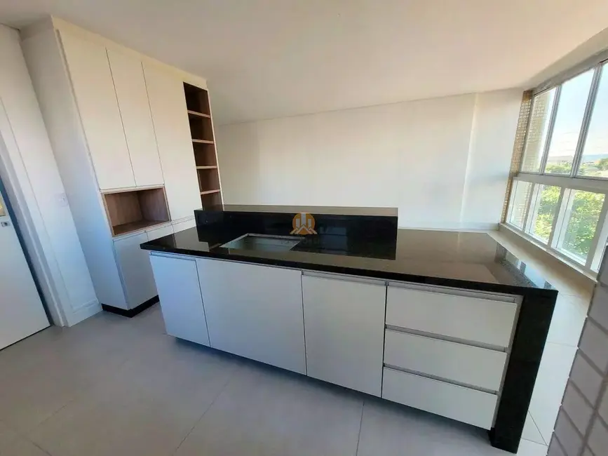 Foto 8 de Apartamento com 3 quartos à venda, 120m2 em Centro, Guaratuba - PR