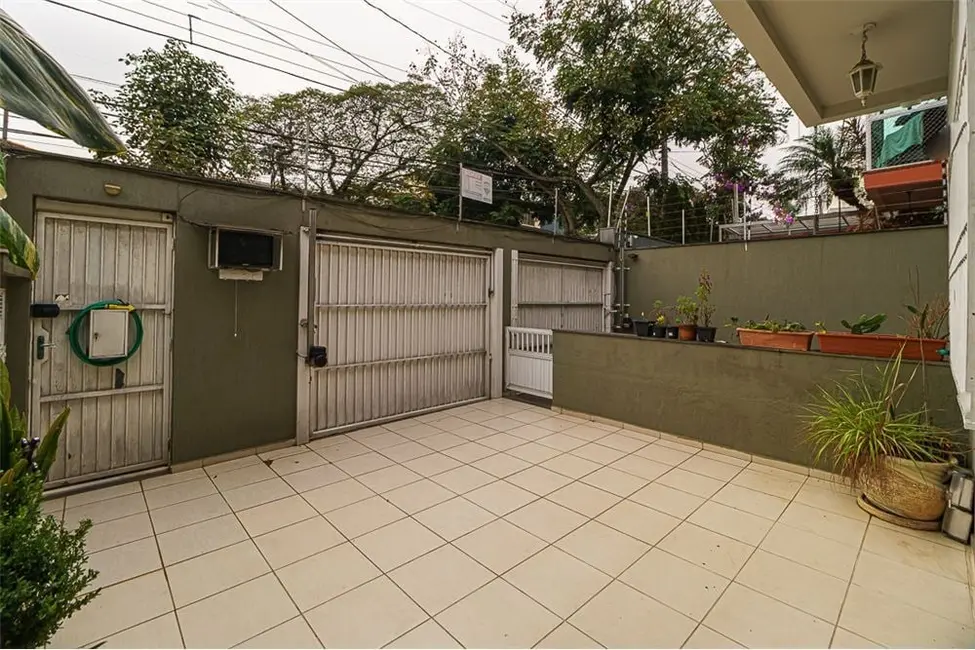 Foto 2 de Casa com 4 quartos à venda, 143m2 em Jardim Londrina, São Paulo - SP