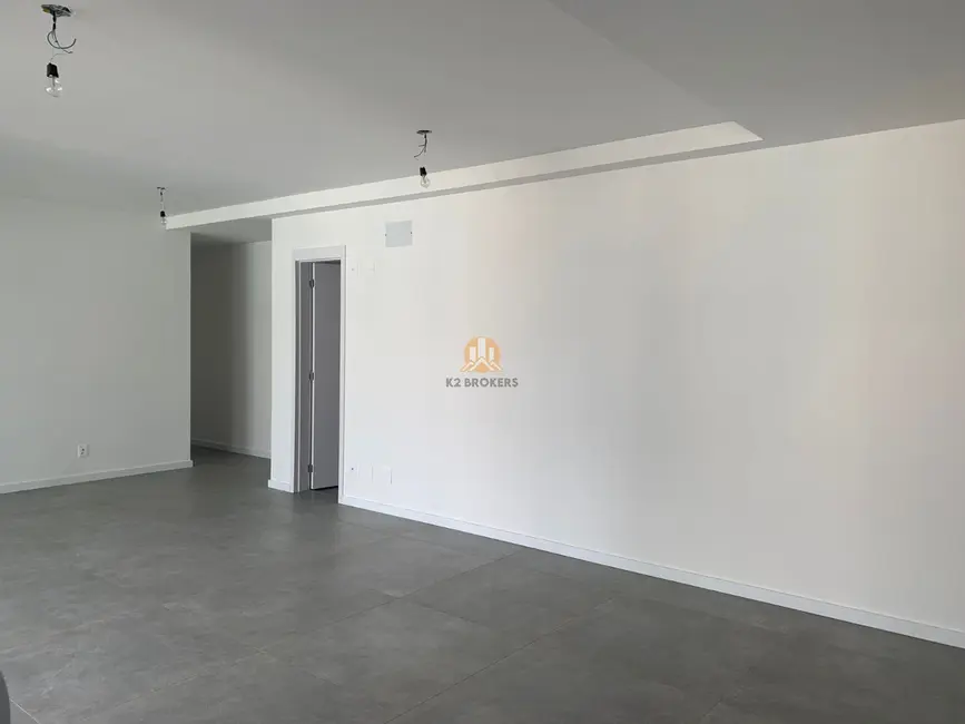 Apartamento com 3 quartos à venda, 124m2 em Jardim Paulistano, São Paulo - SP - imagem 4 Foto 4 de Apartamento com 3 quartos à venda, 124m2 em Jardim Paulistano, São Paulo - SP